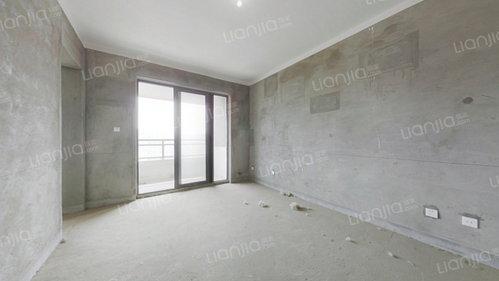 泰宏建业国际城12号院二手房实景图