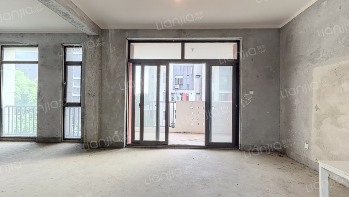 蓝色城邦(别墅)二手房实景图