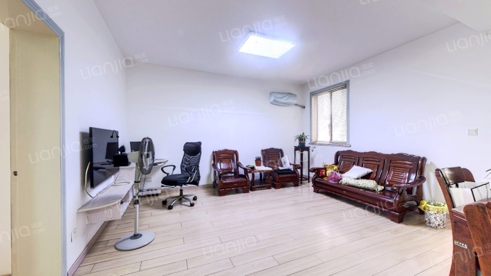 金盛花园二手房实景图