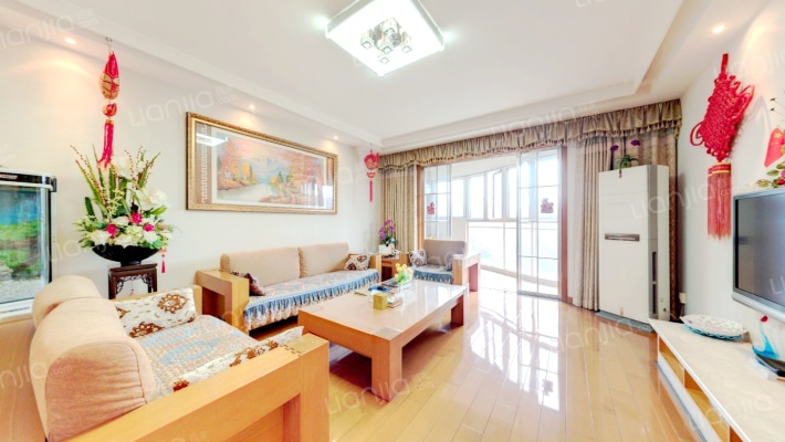 西城岚湾花苑二手房实景图