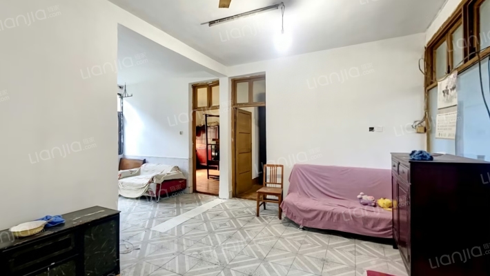 州汽车运输总公司宿舍二手房实景图