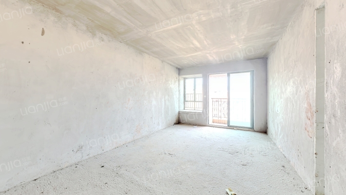 丰泰东海城堡二手房实景图