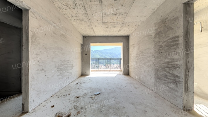 园方欧洲城二手房实景图