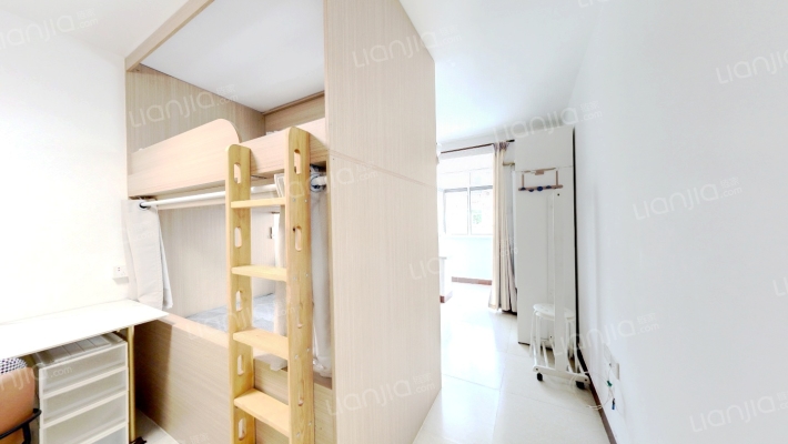 年德里二手房实景图