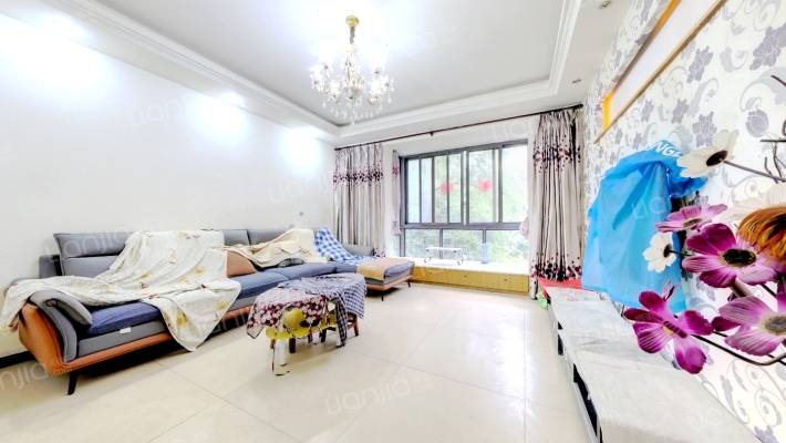 经典华庭二手房实景图