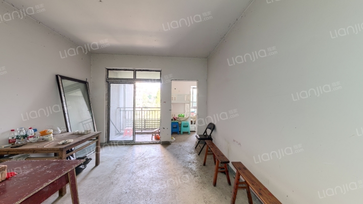 和泽家园A区二手房实景图