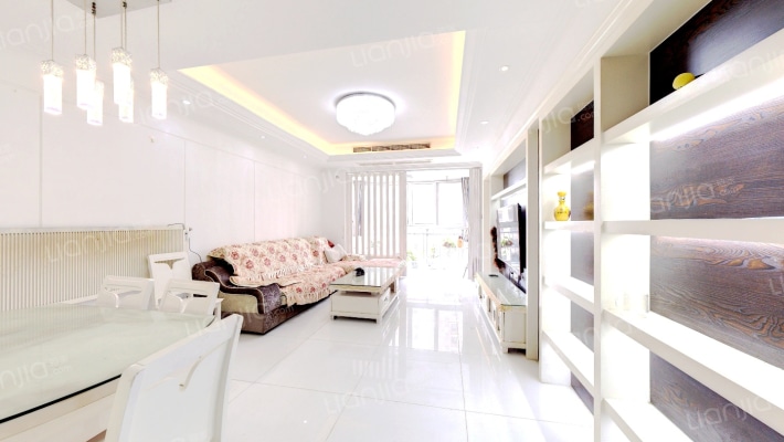 德玛假日一期二手房实景图