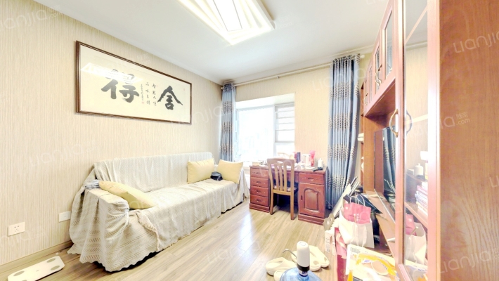 万科金色城市二期二手房实景图