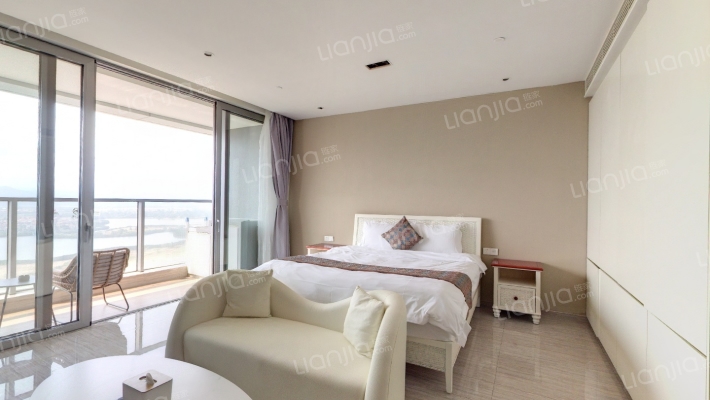 国家海岸·保利财富中心二手房实景图