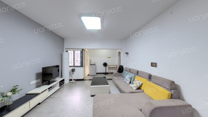 华银南苑融域二手房实景图