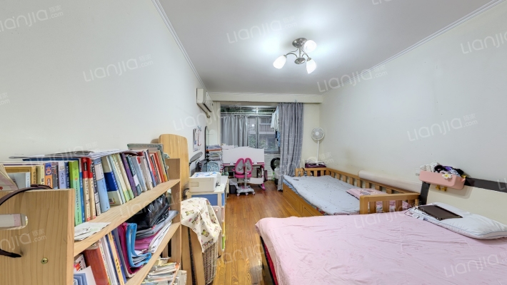 虹二小区二手房实景图