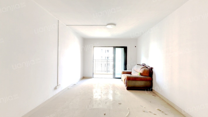 绿地香颂公馆二手房实景图