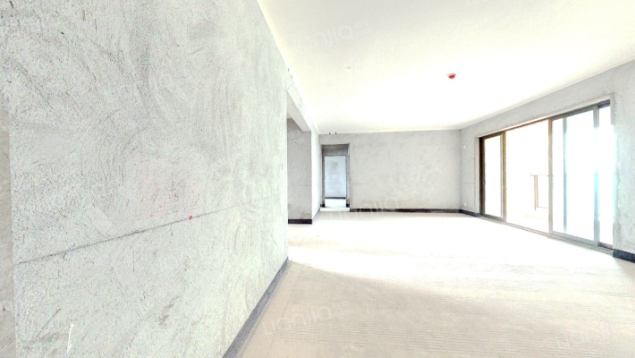 麓铭花涧集二手房实景图