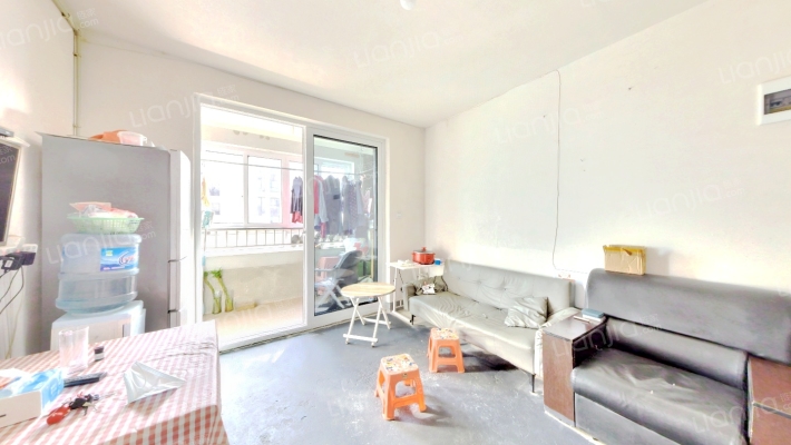 辰吉嘉苑二手房实景图