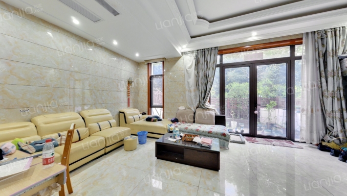 山语原墅二手房实景图