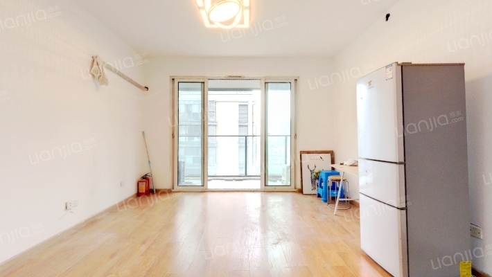 保亿风景蝶院观园二手房实景图