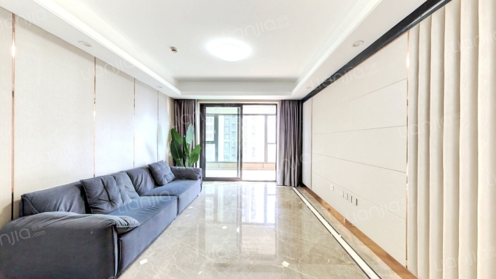 世茂外滩新城二手房实景图