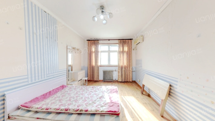 经三路83号院二手房实景图