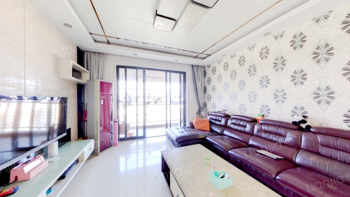 塘厦东郡二手房实景图