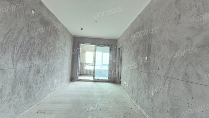 中国摩三期柯榄佳苑二手房实景图