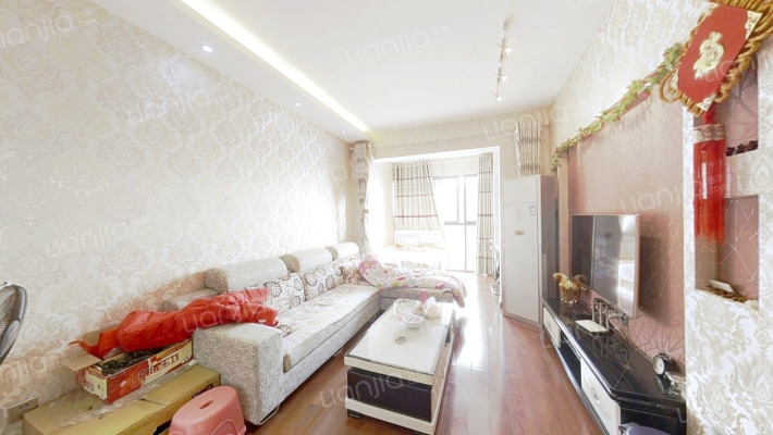 朵力品道二手房实景图