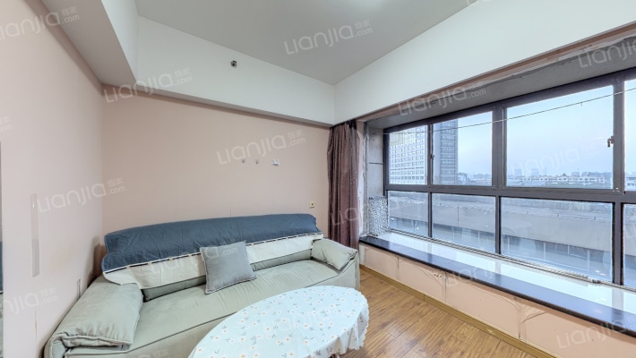 郁金香中心二手房实景图