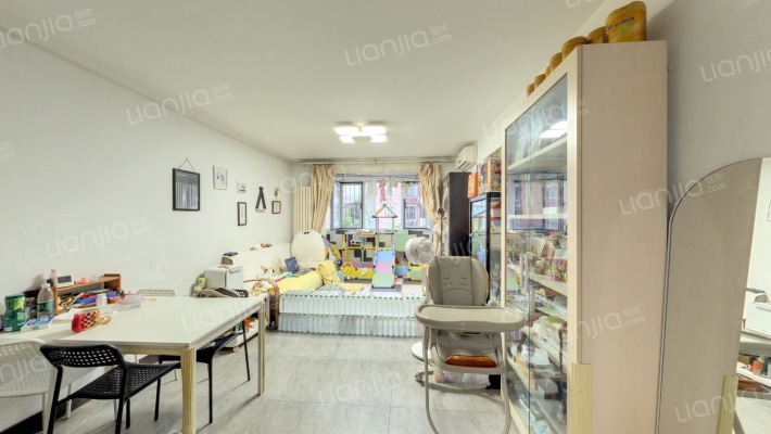 站前巴黎二手房实景图