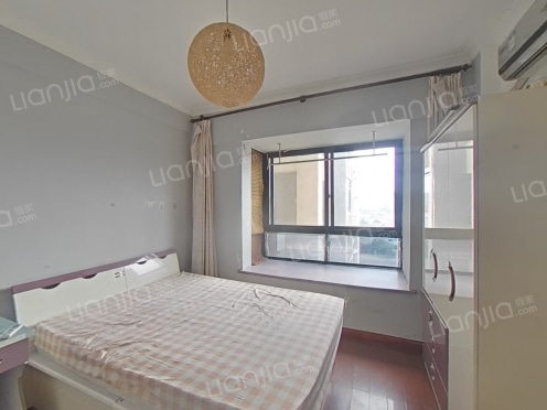 合租·蓝岸丽景 3居室 东卧