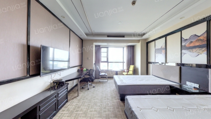 绿地国博财富中心二手房实景图