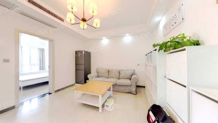 典雅中央广场二手房实景图