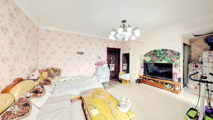 河畔花城西区二手房实景图