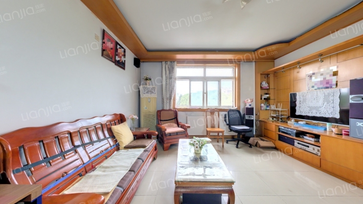 竹山路151号二手房实景图