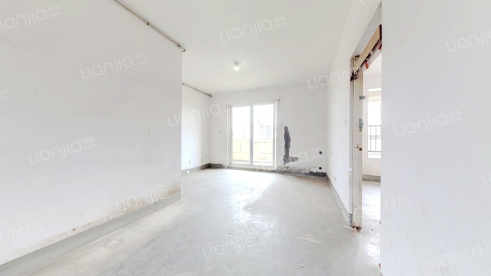 绿地金山名邸二手房实景图