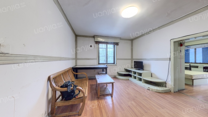 新闸路二手房实景图