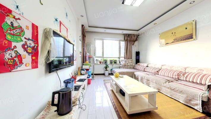 香槟水岸二手房实景图