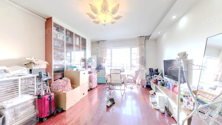 青房云上一期二手房实景图