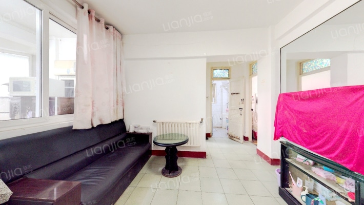 安装公司家属院二手房实景图