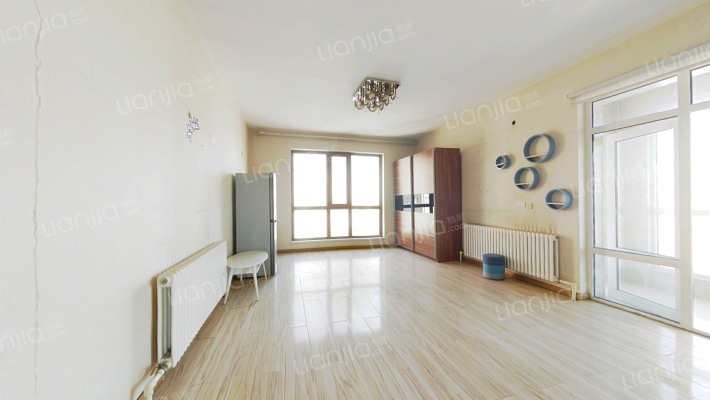 龙鸿怡家二手房实景图