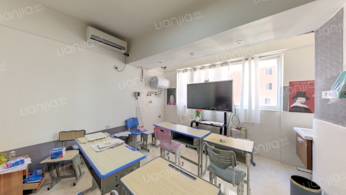 巴黎广场二手房实景图