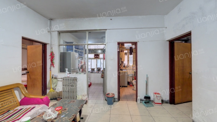 市建工集团宿舍二手房实景图