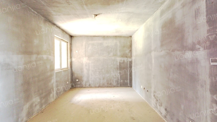 龙发龙泊湾二手房实景图