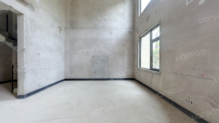 复地君屿墅F区二手房实景图