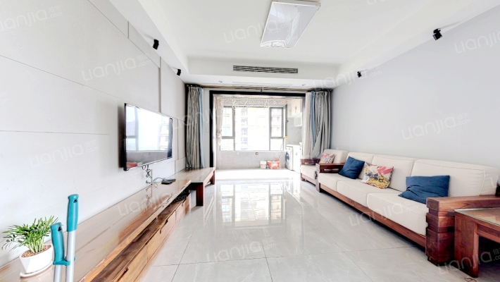 绿地隆悦公馆二手房实景图