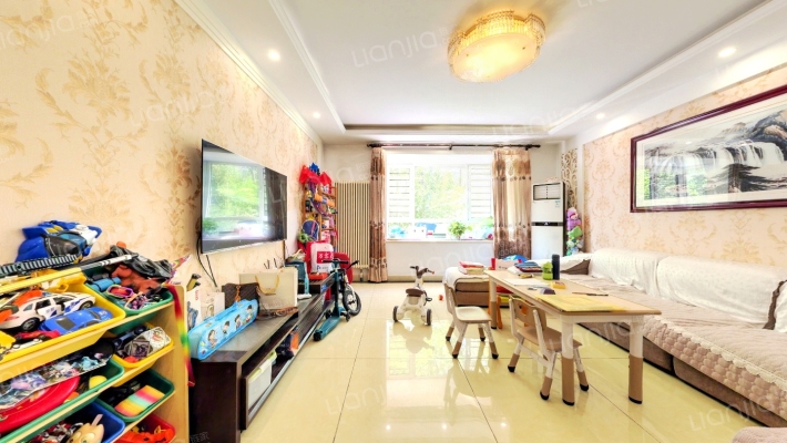 鲁商银座花园二手房实景图