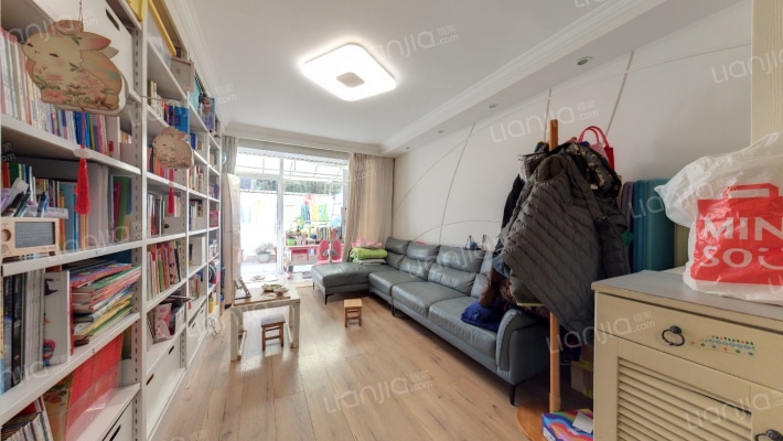 奥森花苑二手房实景图