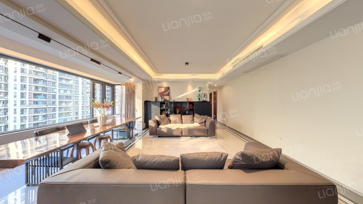 绿地新里城二手房实景图