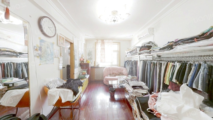 卫星花园C区二手房实景图