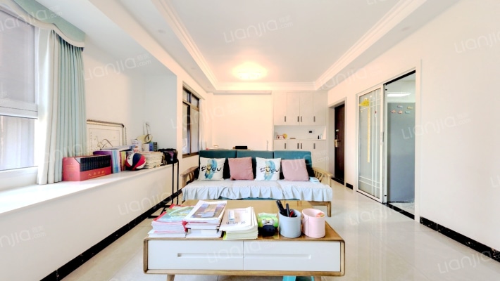 蓝润光华春天A区二手房实景图