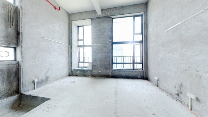 鸿翔芮丽二手房实景图