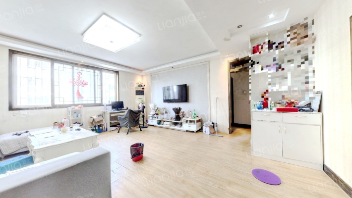 东畔花苑二手房实景图